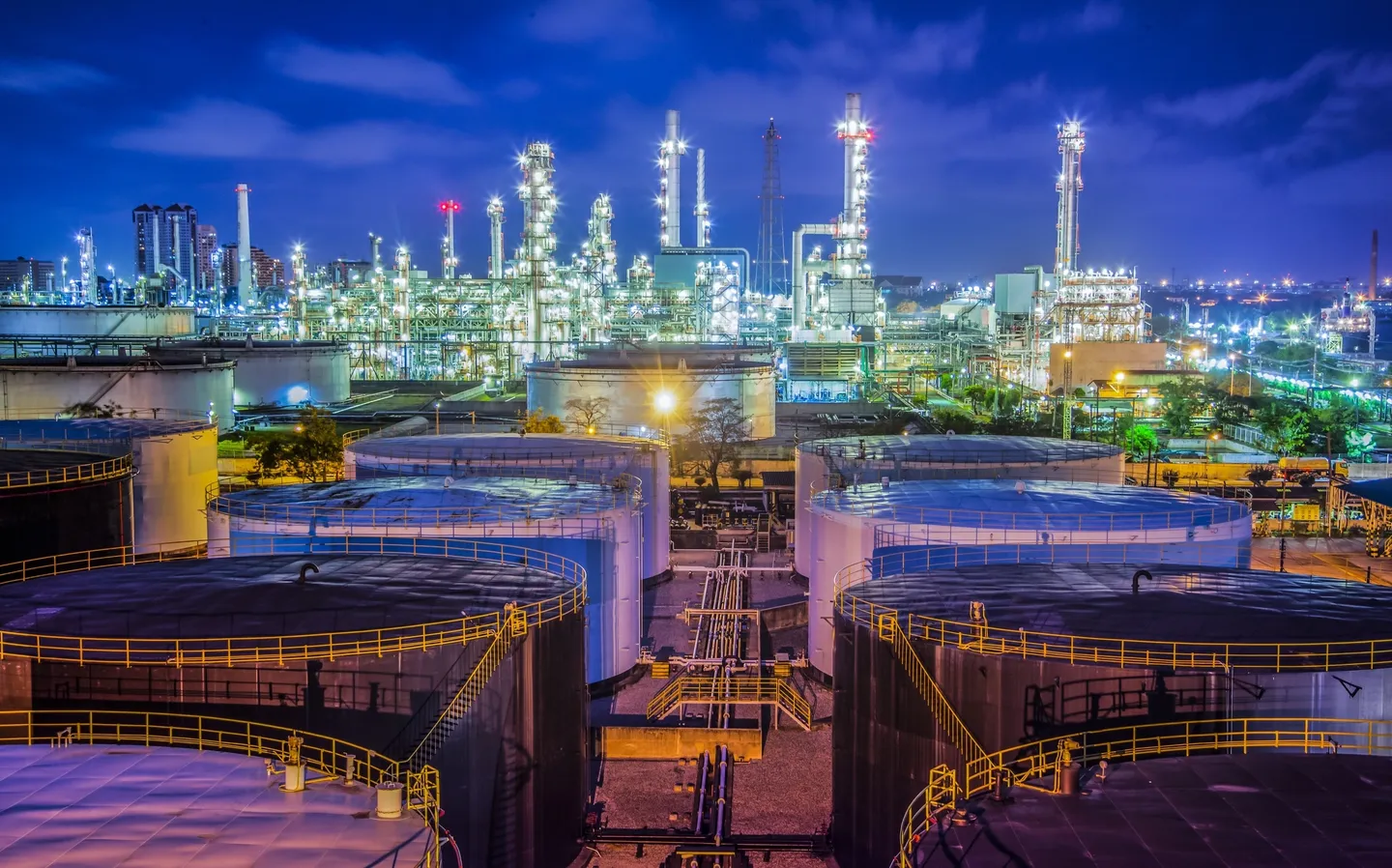 A large refinery with many pipes and towers.